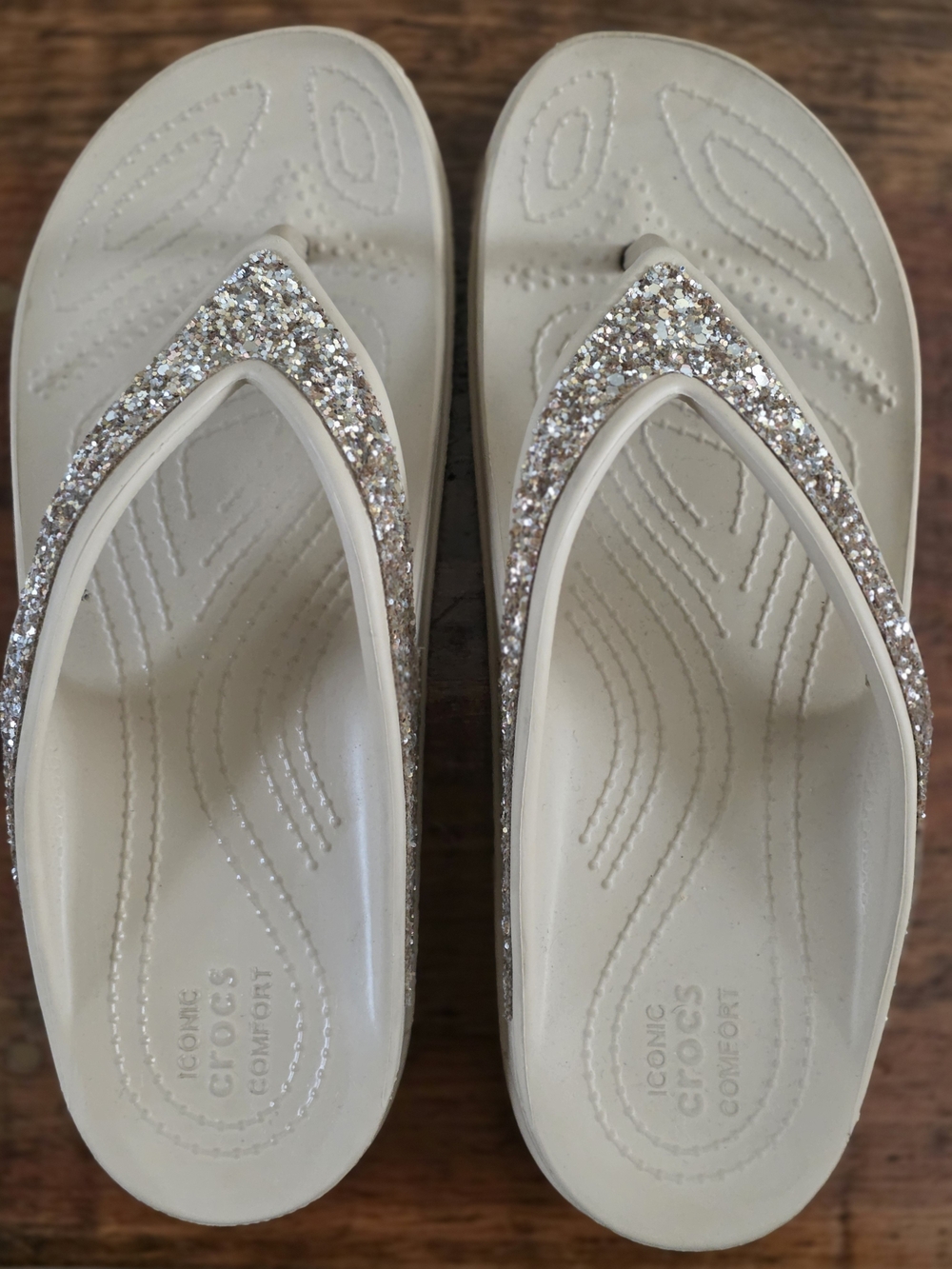 CROCS Women's Glitter Strap Flip Sandals in Ivory with Silver Sparkle